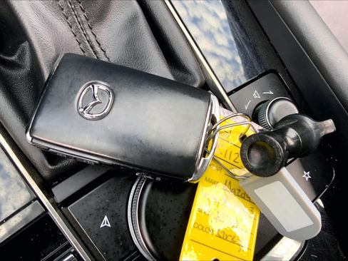 Used 2019 MAZDA MAZDA3 AWD Hatchback w/ Preferred Pkg image 14