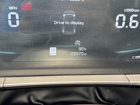 Used 2025 Kia Telluride S FWD image 28