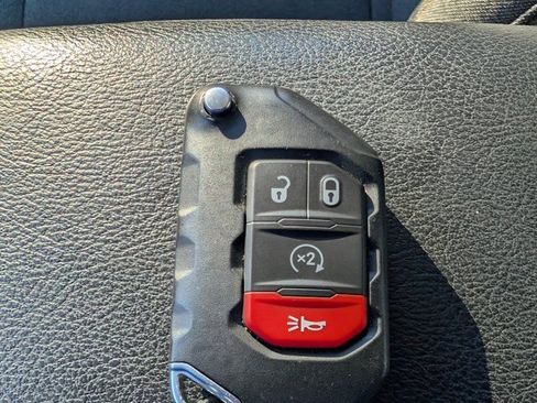 Used 2024 Jeep Wrangler Sport S image 27