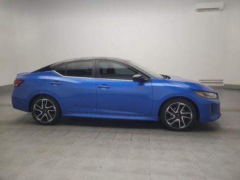 Used 2024 Nissan Sentra SR FWD image 11
