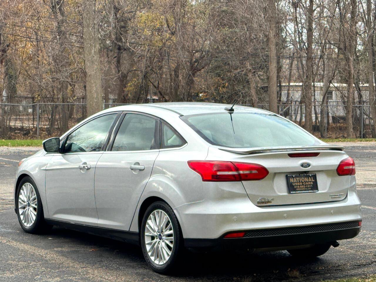 Used 2016 Ford Focus Titanium w/ Titanium Technology Package FWD image 16