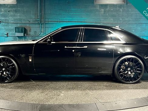 Used 2013 Rolls-Royce Ghost RWD image 15