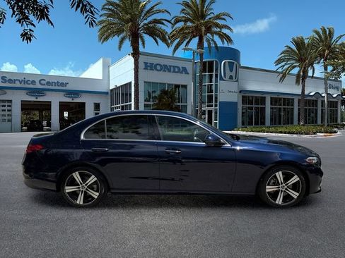 Used 2023 Mercedes-Benz C 300 Sedan image 9