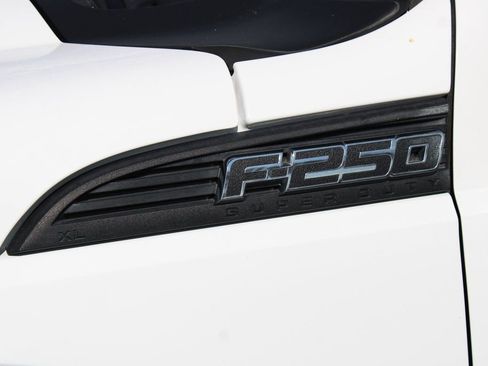 Used 2016 Ford F250 XL w/ Power Equipment Group image 41