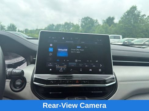 Used 2022 Jeep Compass Limited w/ Sun and Sound Group AWD/4WD image 15