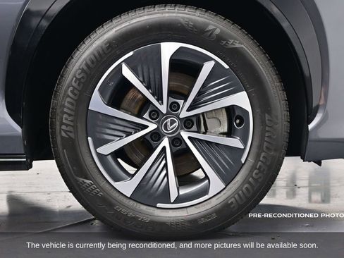 Used 2024 Lexus RZ 300e Premium image 36