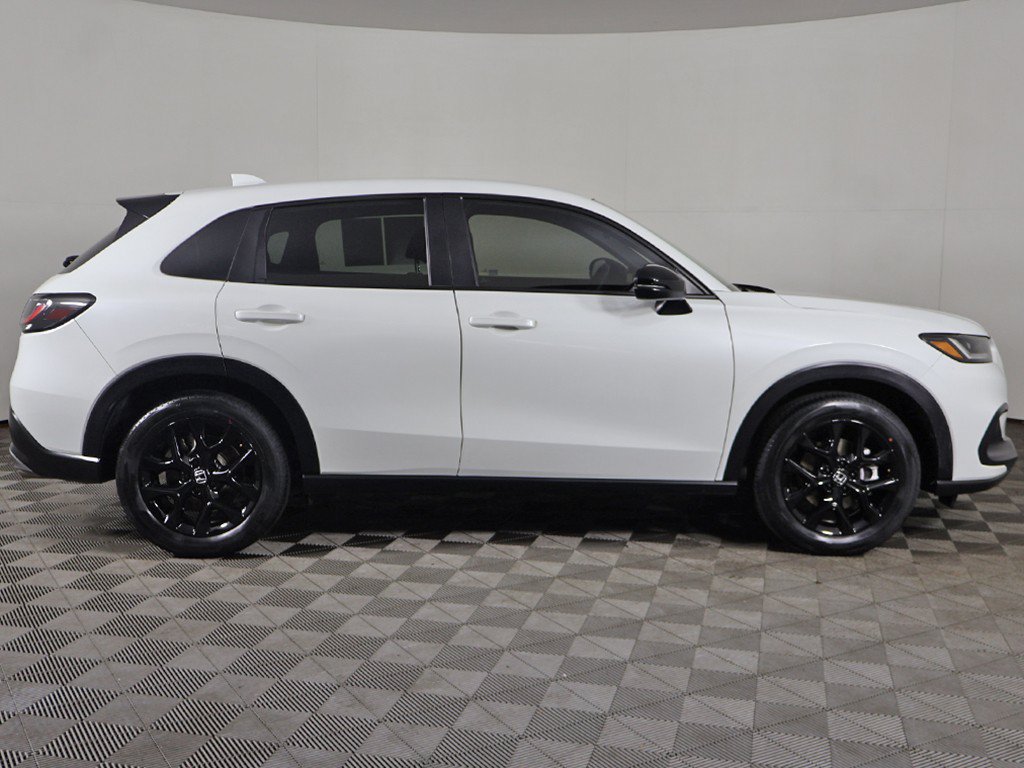 Used 2024 Honda HR-V Sport image 17