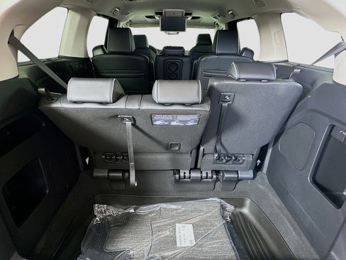 Used 2025 Honda Odyssey Elite image 21