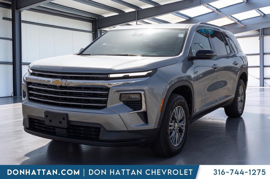 Used 2024 Chevrolet Traverse LT FWD image 23