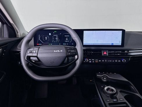 New 2025 Kia EV6 Wind image 25