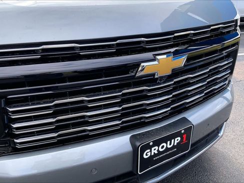 Used 2025 Chevrolet Tahoe High Country AWD/4WD image 30