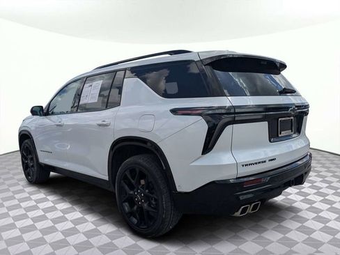 Used 2024 Chevrolet Traverse RS w/ LPO, Floor Liner Package AWD/4WD image 6