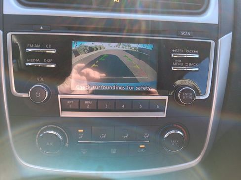 Used 2018 Nissan Altima 2.5 S w/ S Convenience Package image 10