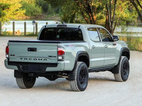 Used 2021 Toyota Tacoma TRD Pro AWD/4WD image 5