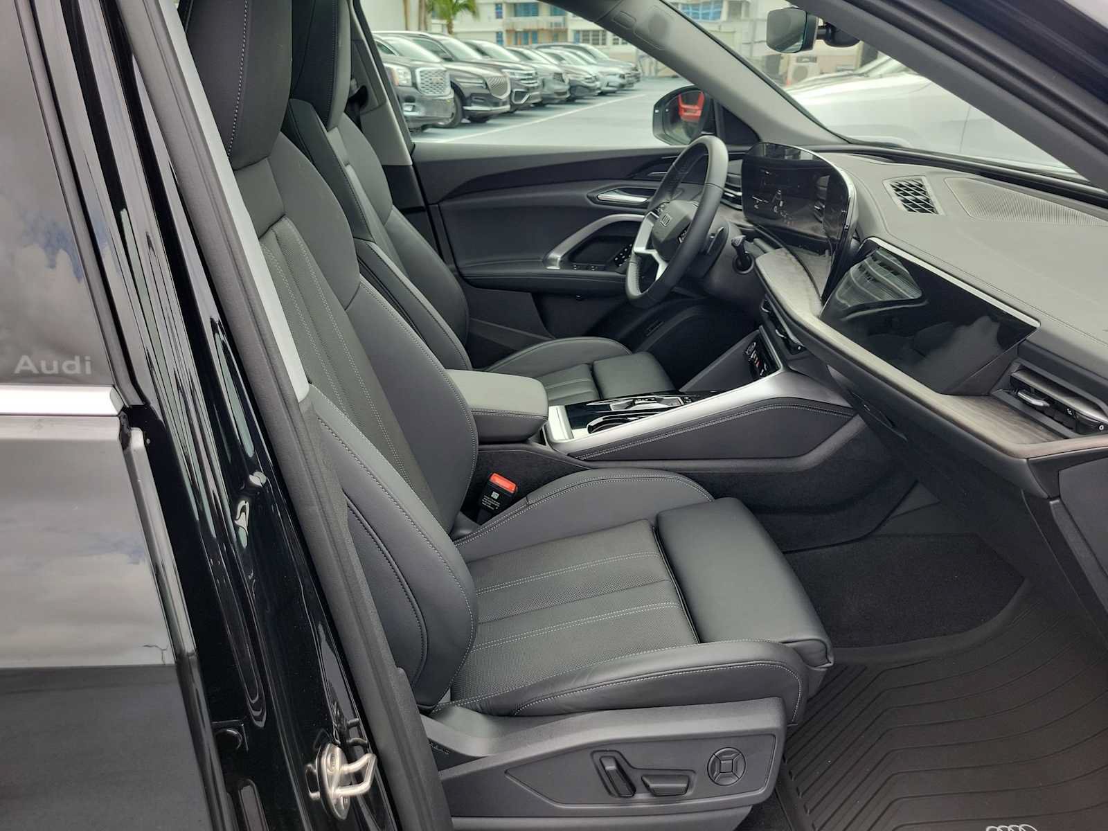 Certified 2025 Audi Q5 Premium Plus AWD/4WD image 20