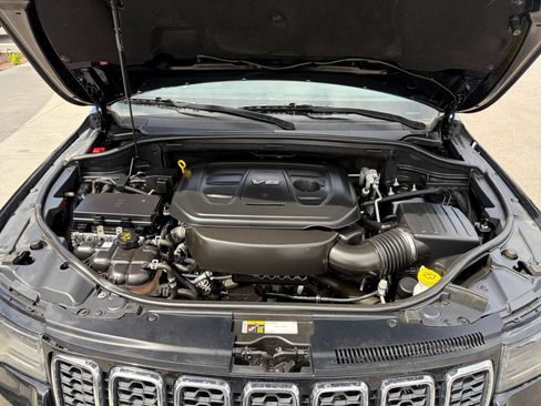 Used 2017 Jeep Grand Cherokee Limited w/ Luxury Group II AWD/4WD image 27