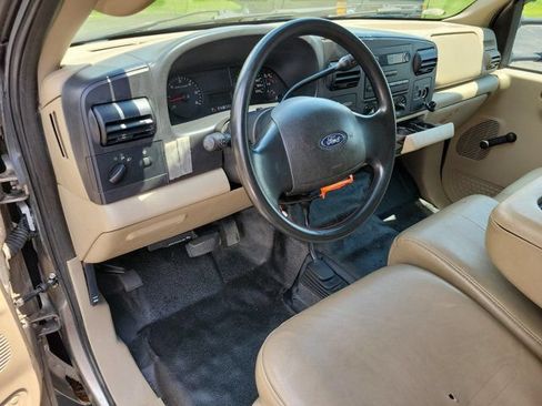 Used 2007 Ford F450 4x4 Regular Cab Super Duty image 3