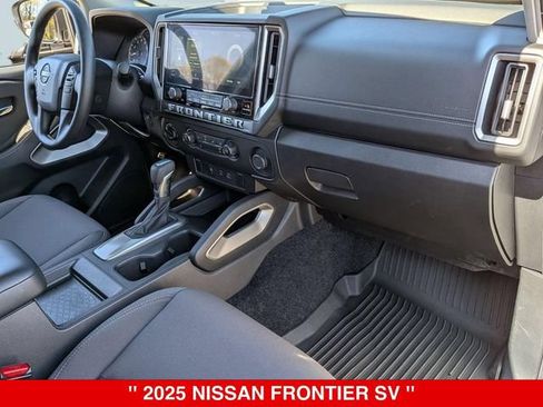 Certified 2025 Nissan Frontier SV AWD/4WD image 39