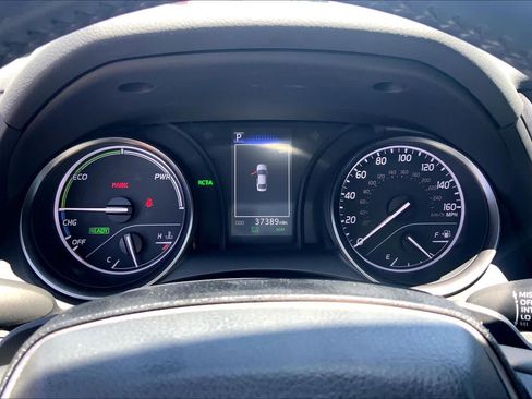 Used 2024 Toyota Camry SE w/ Audio Upgrade Package FWD image 26