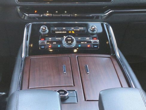 Certified 2023 Lincoln Navigator Reserve image 20