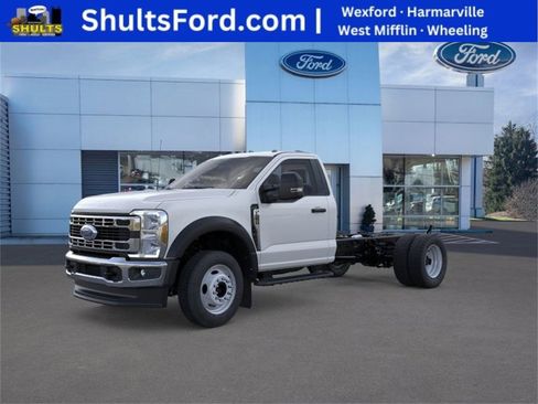 New 2025 Ford F550 XL w/ XL Chrome Package image 1