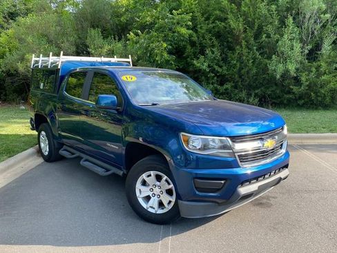 Used 2019 Chevrolet Colorado LT w/ Safety Package RWD image 1