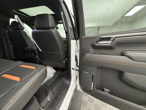 New 2025 GMC Sierra 1500 AT4 w/ AT4 Premium Package image 43