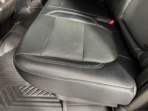 Used 2021 Chevrolet Silverado 1500 LT Trail Boss w/ Convenience Package II AWD/4WD image 36