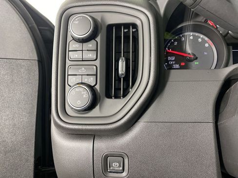 New 2026 Chevrolet Silverado 1500 Custom Trail Boss w/ LPO, Dark Essentials Package image 18