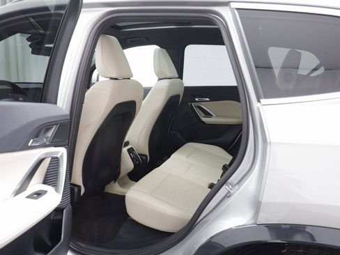 Certified 2025 BMW X1 xDrive28i w/ Technology Package image 12