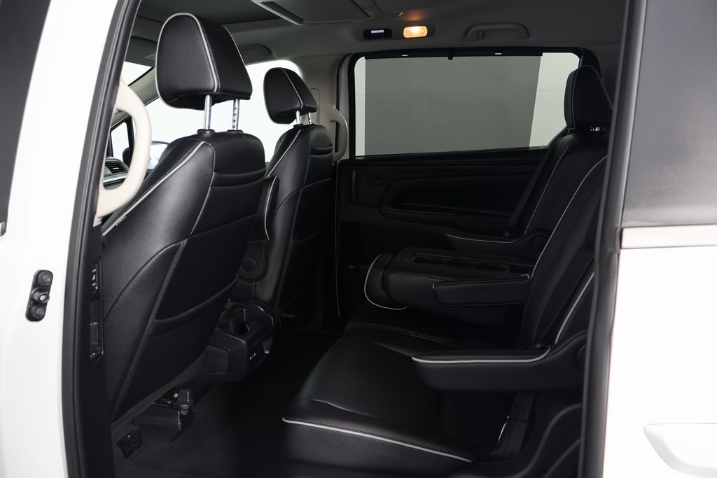 Used 2025 Honda Odyssey Touring image 11