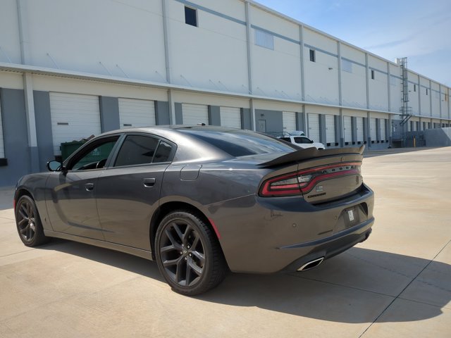 Used 2020 Dodge Charger SXT w/ Blacktop Package RWD image 7