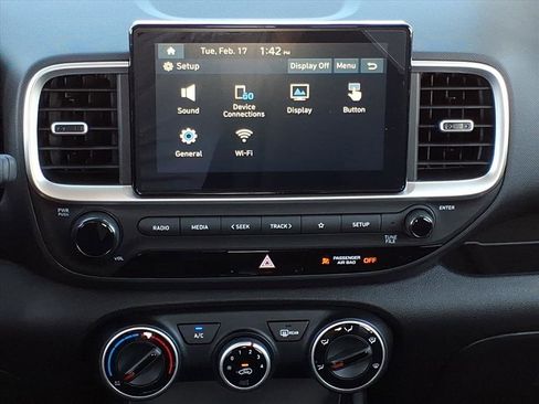 New 2026 Hyundai Venue SE image 10