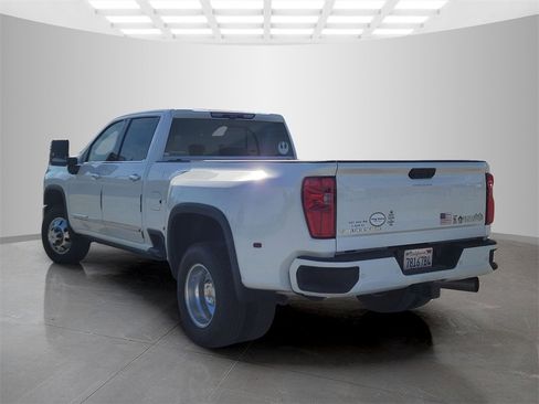 Used 2025 Chevrolet Silverado 3500 High Country w/ Technology Package image 7