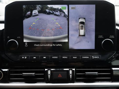 Used 2023 Nissan Pathfinder Platinum AWD/4WD image 26