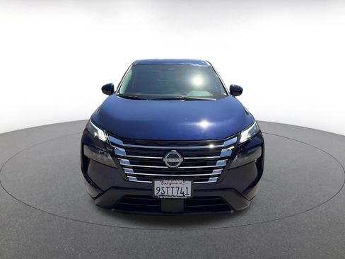 Used 2025 Nissan Rogue SV FWD image 4