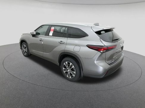 New 2026 Toyota Highlander XLE AWD/4WD image 5