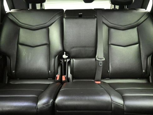 Used 2020 Cadillac XT5 Luxury image 28