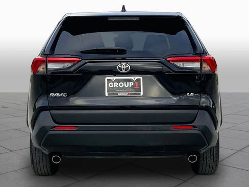 Used 2025 Toyota RAV4 LE FWD image 5