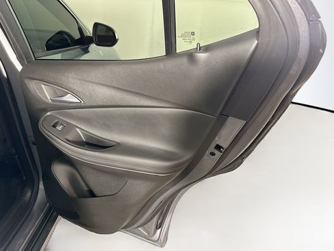 Used 2021 Buick Encore GX Select w/ Sport Touring Package image 30