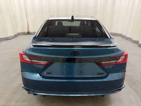 Used 2025 Toyota Camry XSE FWD image 7