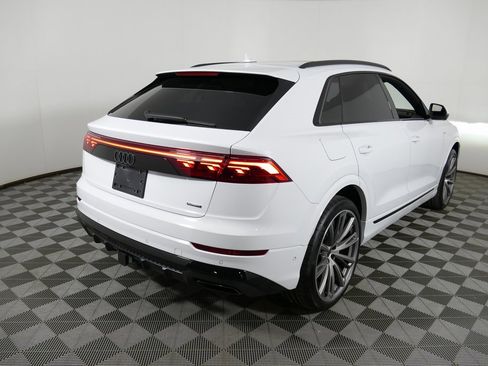 New 2026 Audi Q8 Prestige image 3