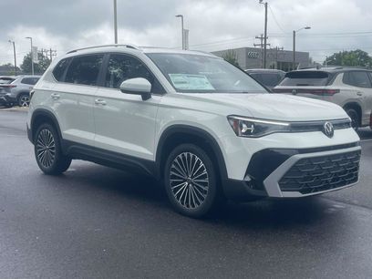 New 2026 Volkswagen Taos SE