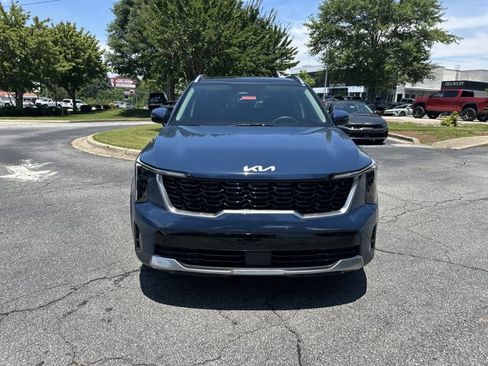 Used 2025 Kia Sorento S w/ Panoramic Sunroof Package FWD image 3