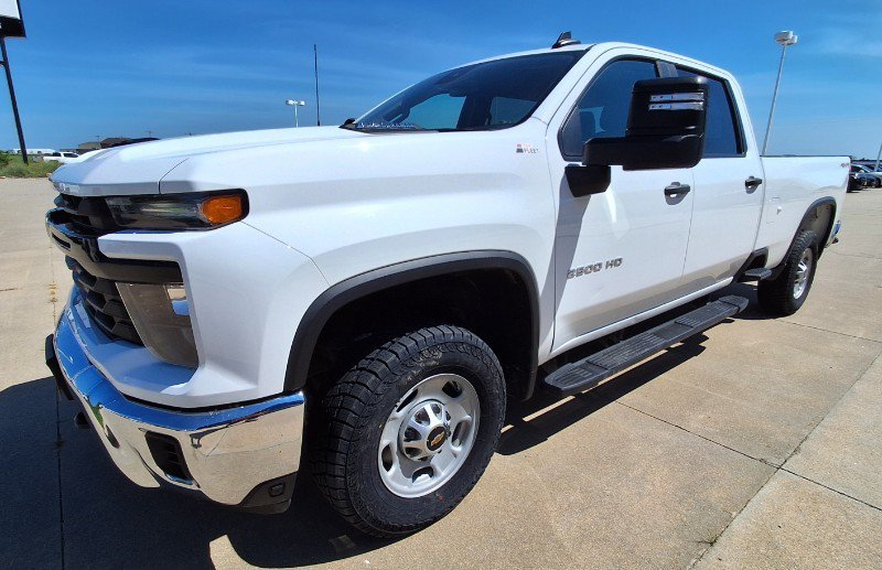 Used 2024 Chevrolet Silverado 2500 W/T w/ WT Convenience Package AWD/4WD image 4