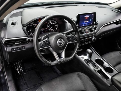 Used 2022 Nissan Altima 2.5 SV FWD image 15