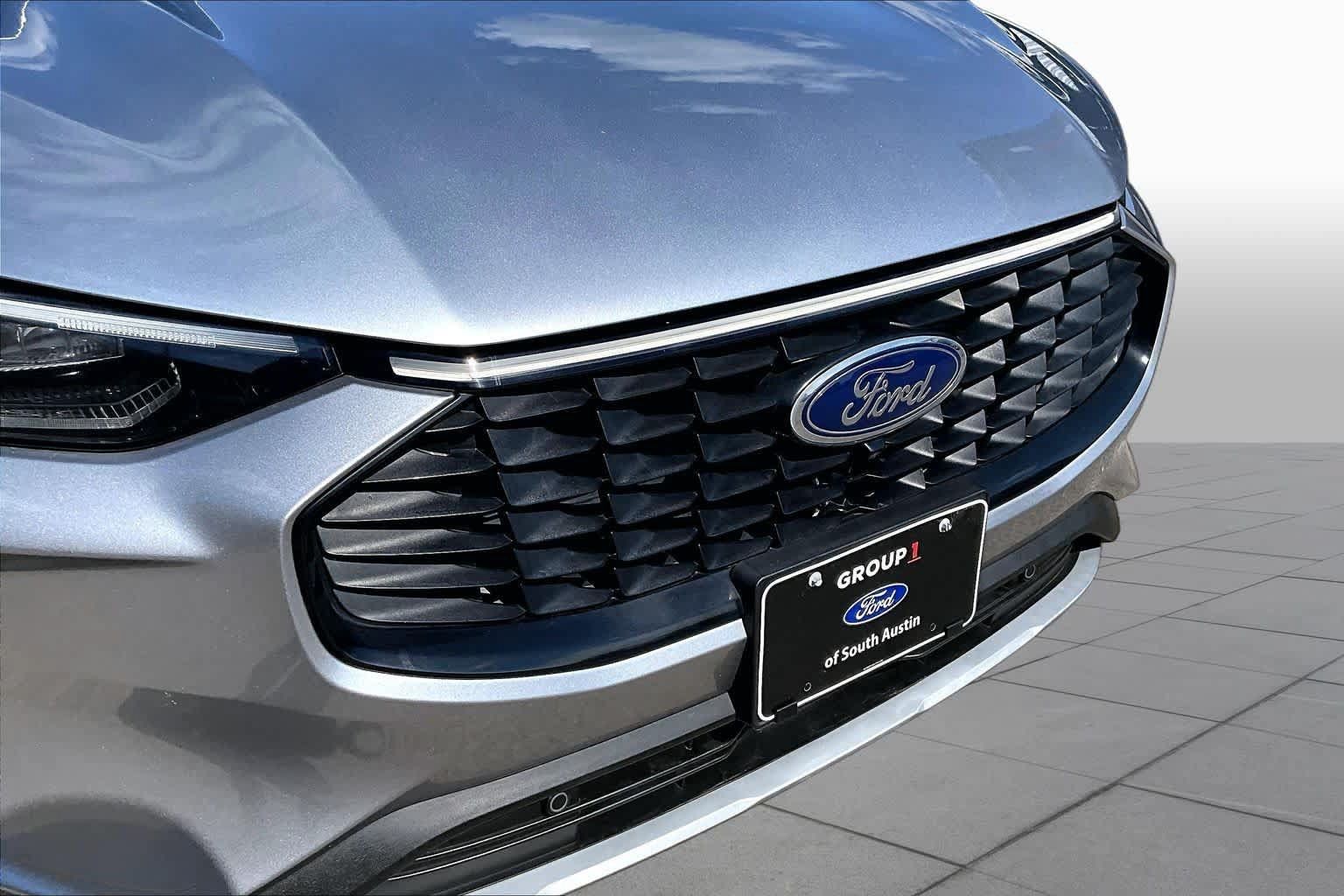 Used 2023 Ford Escape SE w/ PHEV Premium Package FWD image 30