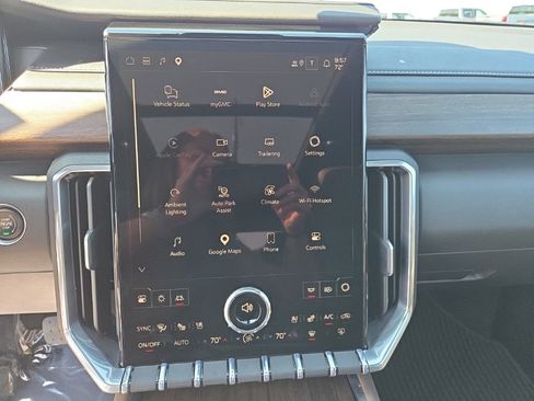 Used 2026 GMC Acadia Denali Ultimate AWD/4WD image 23