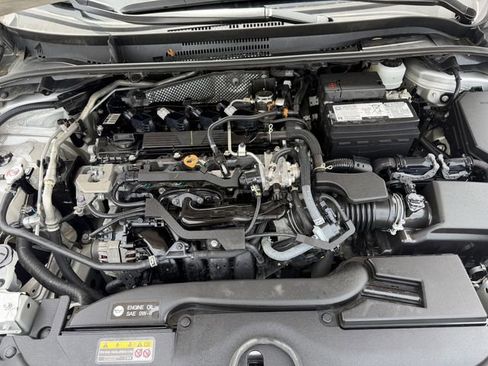 Used 2024 Toyota Corolla LE image 29