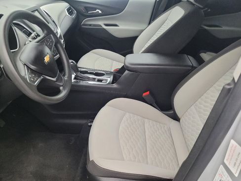 Used 2019 Chevrolet Equinox LT FWD image 17